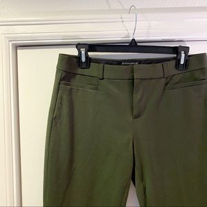 Sloan Curvy Fit Olive Green